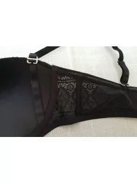 EVA-Dessous rinnahoidja