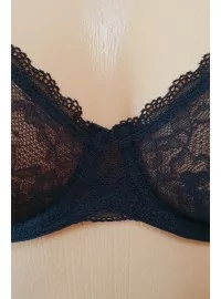 EVA-Dessous rinnahoidja