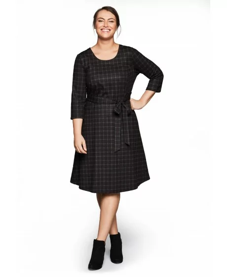 Sheego ruuduline kleit küljetaskutega