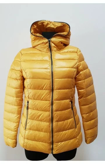 Lühike tepitud jakk ARTIKA