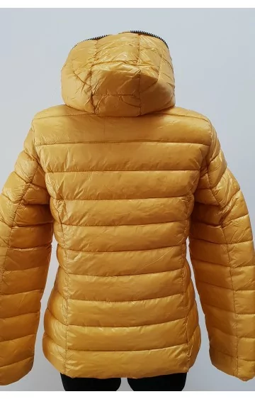 Lühike tepitud jakk ARTIKA