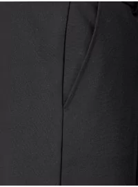 MONA klassikalise lõikega püksid