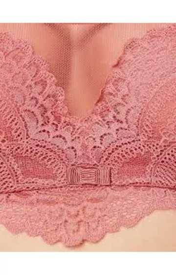 TRIUMF ILU TÄIS KULLAKE W