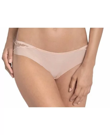 TRIUMPH Amourette Spotlight Brasiilia