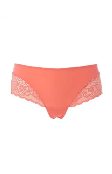 TRIUMPH Amourette Spotlight