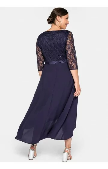 Naiselik ja elegantne Sheego kleit