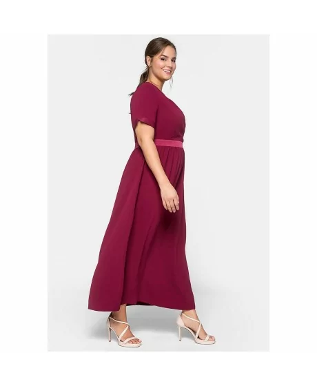 Pikk Sheego kreppkleit koos voodriga