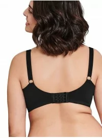 Uuendusliku lõikega NATURANA rinnahoidja 7203