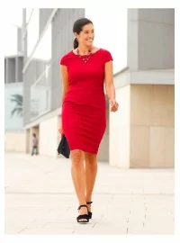 Laura Kenti kleit Komplimente sobiva siluetiga