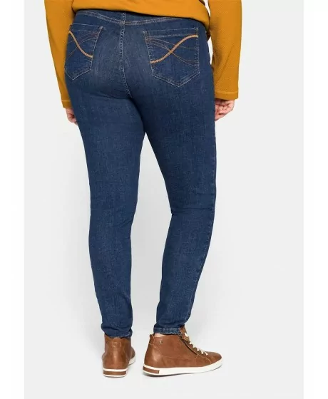 Stiilsed Slim-fit Sheego teksad