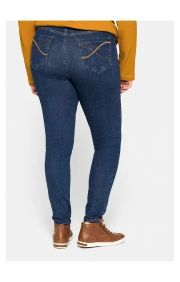 Stiilsed Slim-fit Sheego teksad