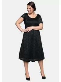 Sheego nėrinių suknelė su figūrą koreguojančiu apatiniu