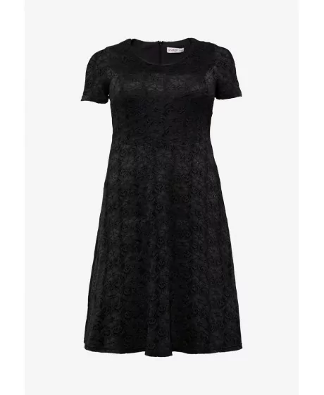 Sheego nėrinių suknelė su figūrą koreguojančiu apatiniu