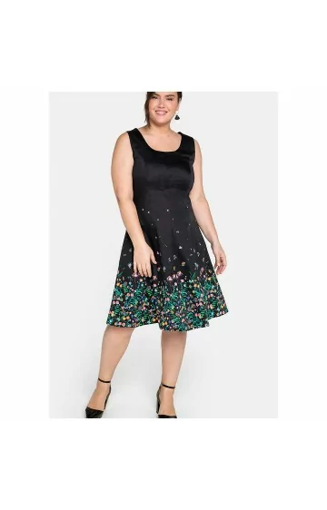 Varrukateta Sheego puuvillane kleit