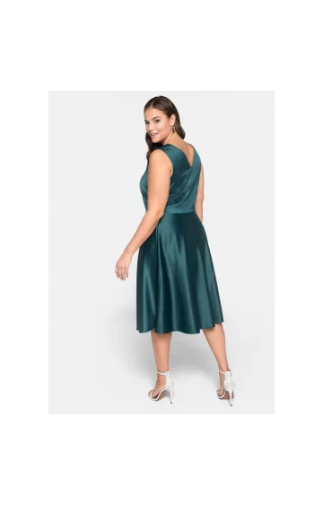 Sheego satiinist kleit