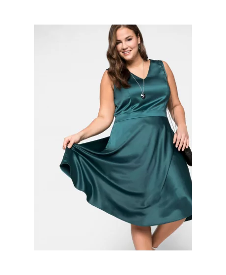 Sheego satiinist kleit