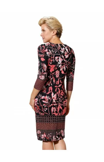 Mona trikotaažkleit