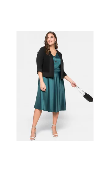 Sheego satiinist kleit