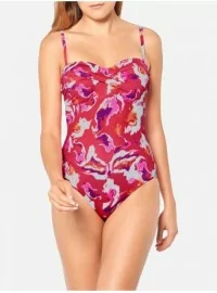 Triumph Venus Elegance ujumistrikoo