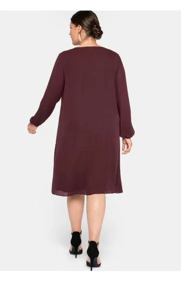 Kihiline kellukujuline Sheego kleit