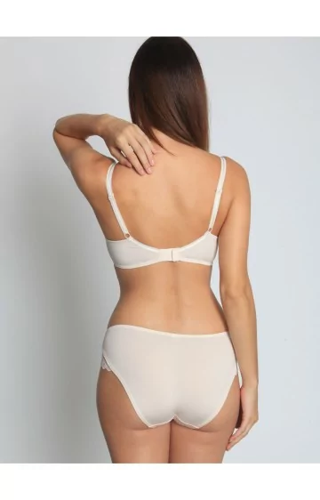 Sassa moe rinnahoidja