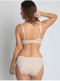 Sassa-moodusega rinnahoidja PUSH-UPiga