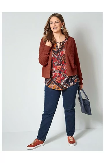 Janet & Joyce'i lühike ümmarguse kaelusega kampsun