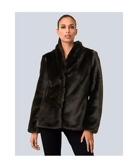 Alba Moda kunstkarusnahast lühikesed - 1